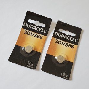 2 Pack Duracell 301 386 1.5 V Batteries